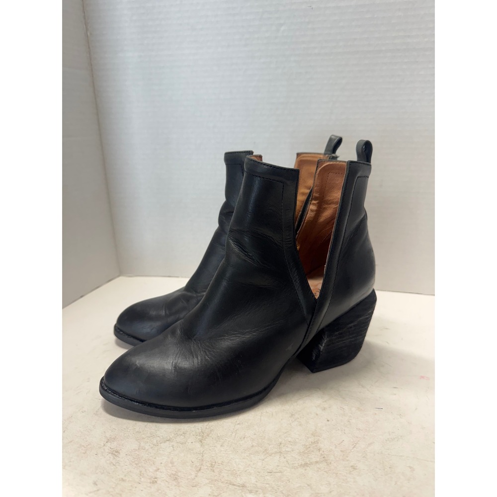 Jeffrey Campbell Cromwell Black Leather Cutout Western Ankle Boots 7.5